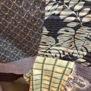 Tommy Bahama Men’s Camp Shirt. New